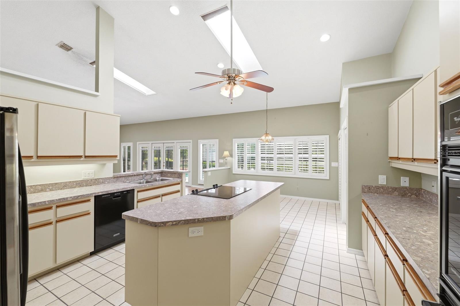 Image 12 of 68 For 18805 Kelly Road