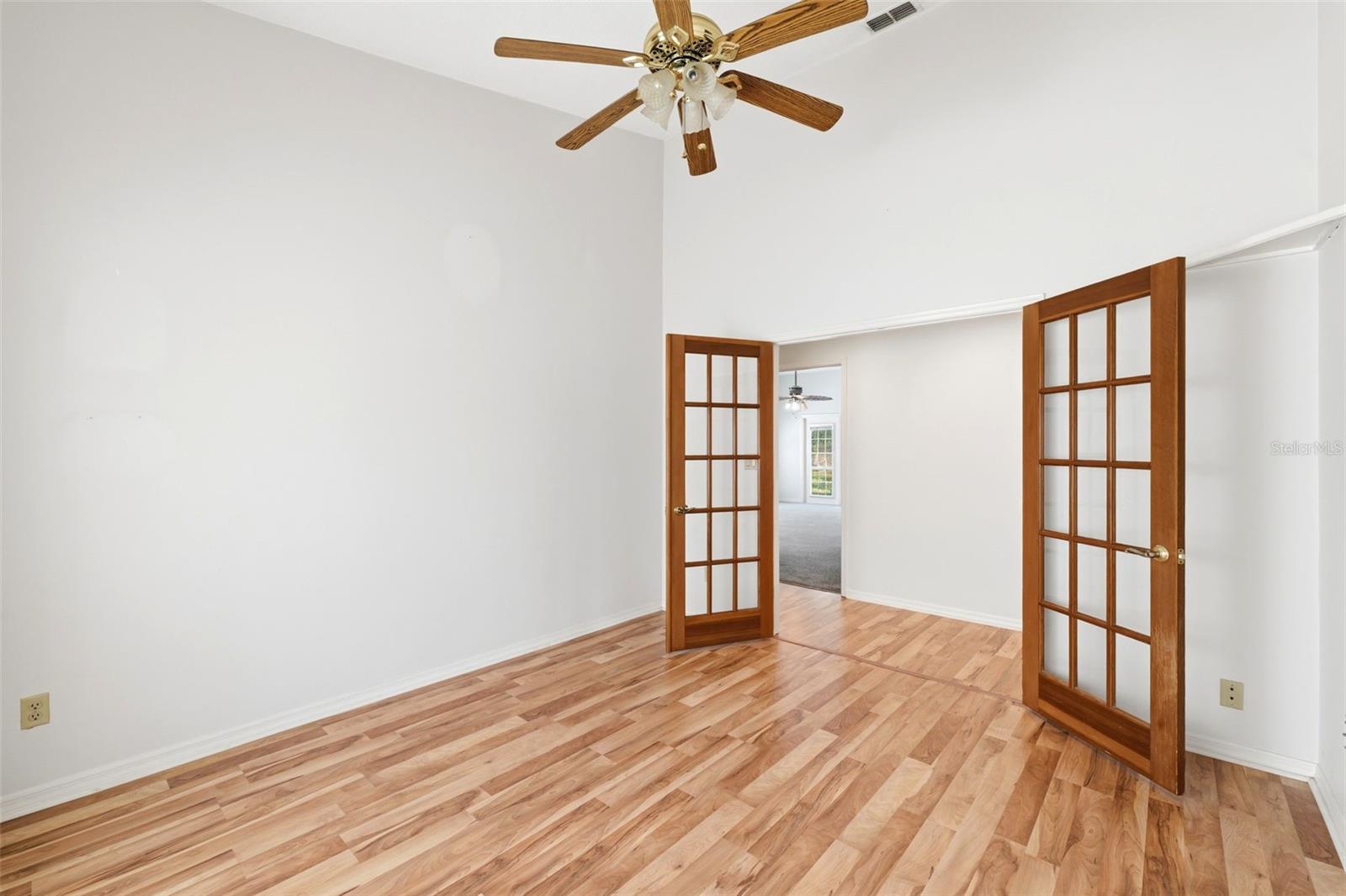 Image 15 of 68 For 18805 Kelly Road