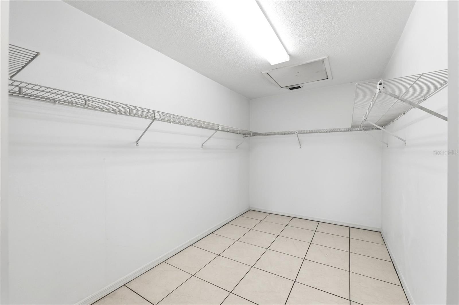 Image 20 of 68 For 18805 Kelly Road