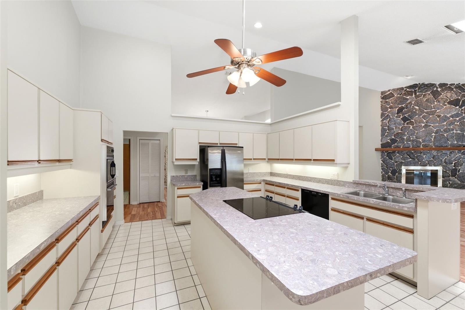 Image 48 of 68 For 18805 Kelly Road