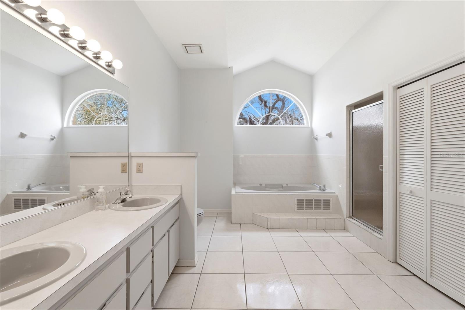 Image 54 of 68 For 18805 Kelly Road