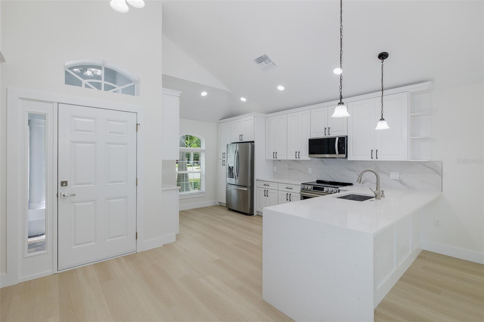 Listing photo id 8 for 2851 Butterfly Landing Drive