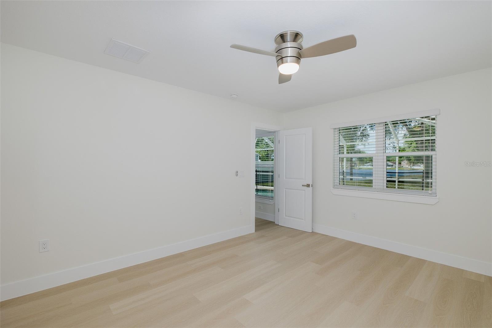 Listing photo id 13 for 2851 Butterfly Landing Drive