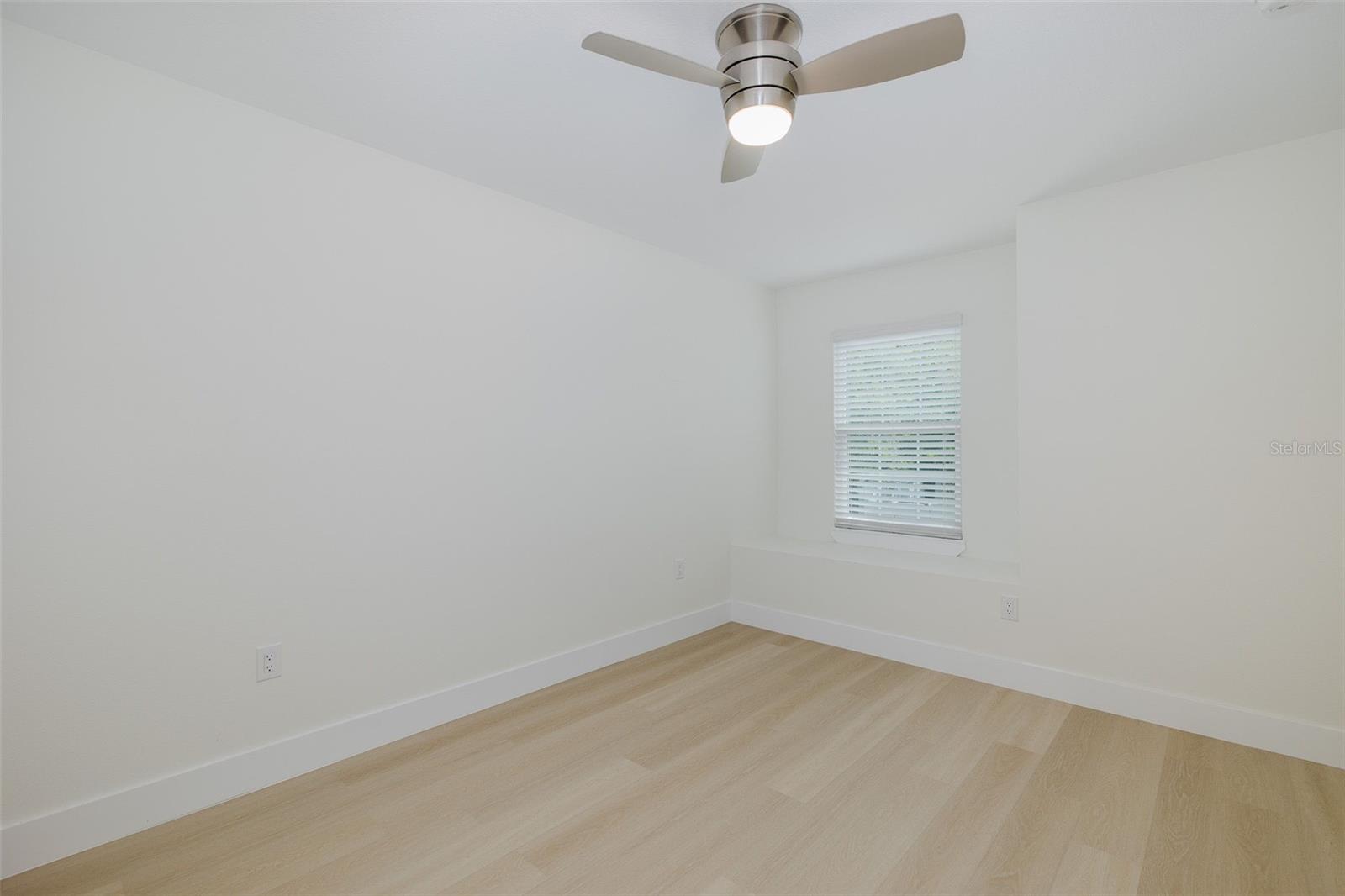 Listing photo id 23 for 2851 Butterfly Landing Drive