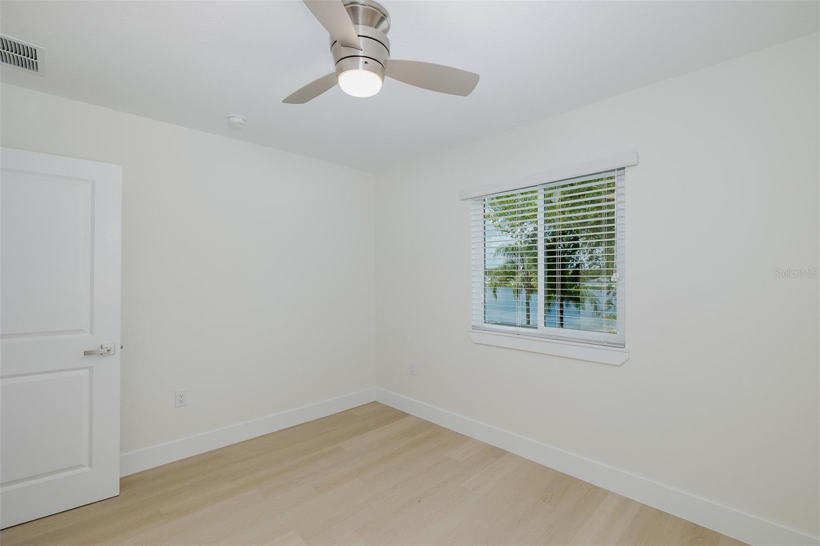 Listing photo id 27 for 2851 Butterfly Landing Drive