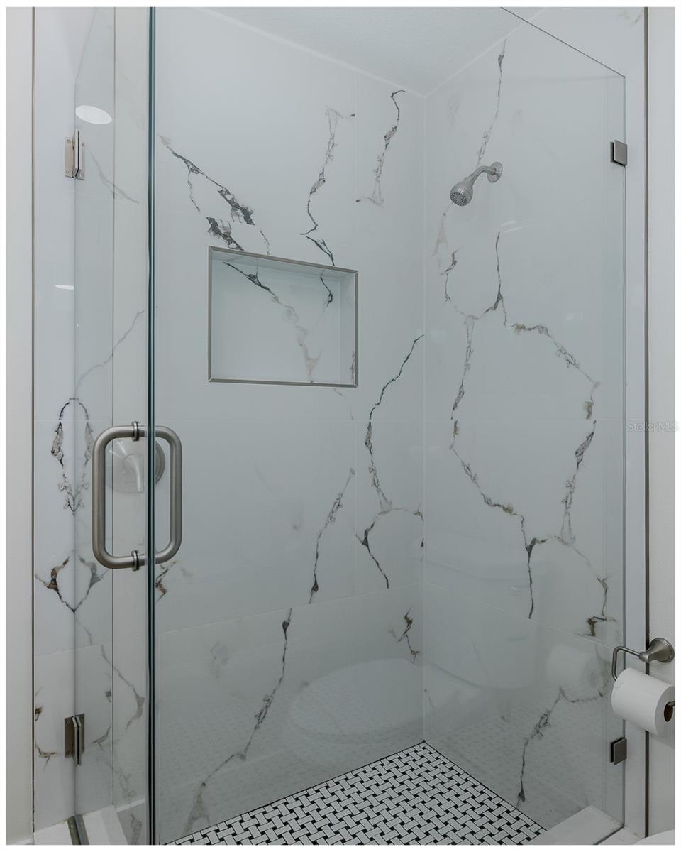 Listing photo id 32 for 2851 Butterfly Landing Drive