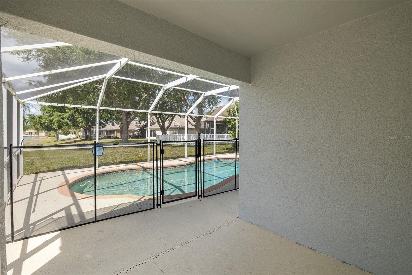 Listing photo id 39 for 2851 Butterfly Landing Drive