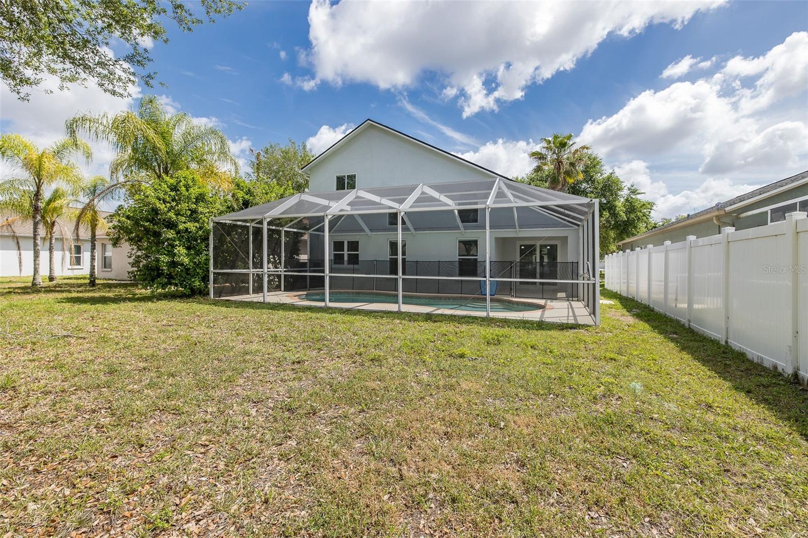 Listing photo id 41 for 2851 Butterfly Landing Drive