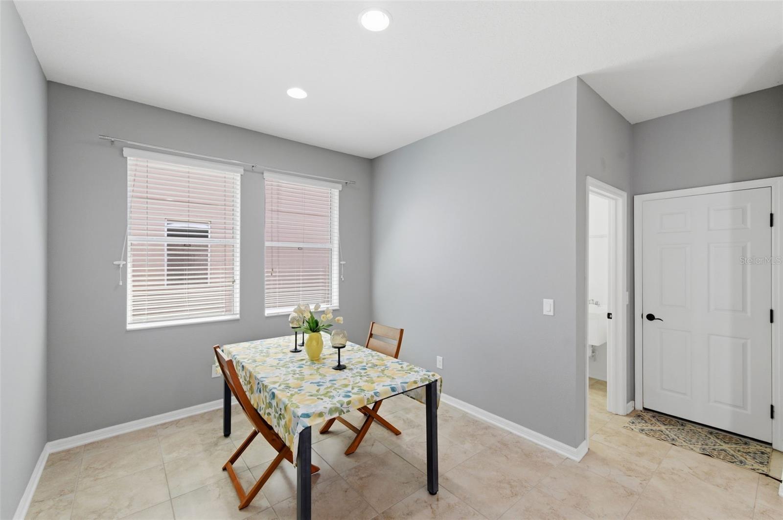 Image 26 of 100 For 8730 Briggs Marsh Court