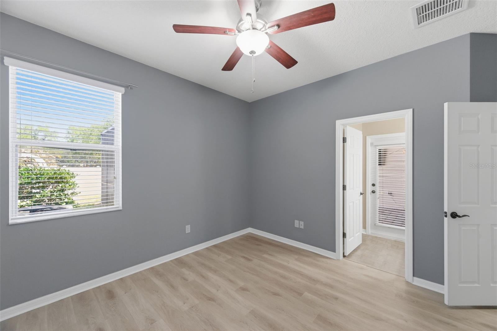 Image 45 of 100 For 8730 Briggs Marsh Court