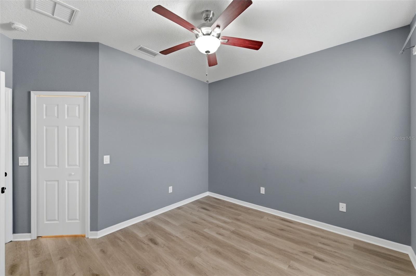 Image 47 of 100 For 8730 Briggs Marsh Court