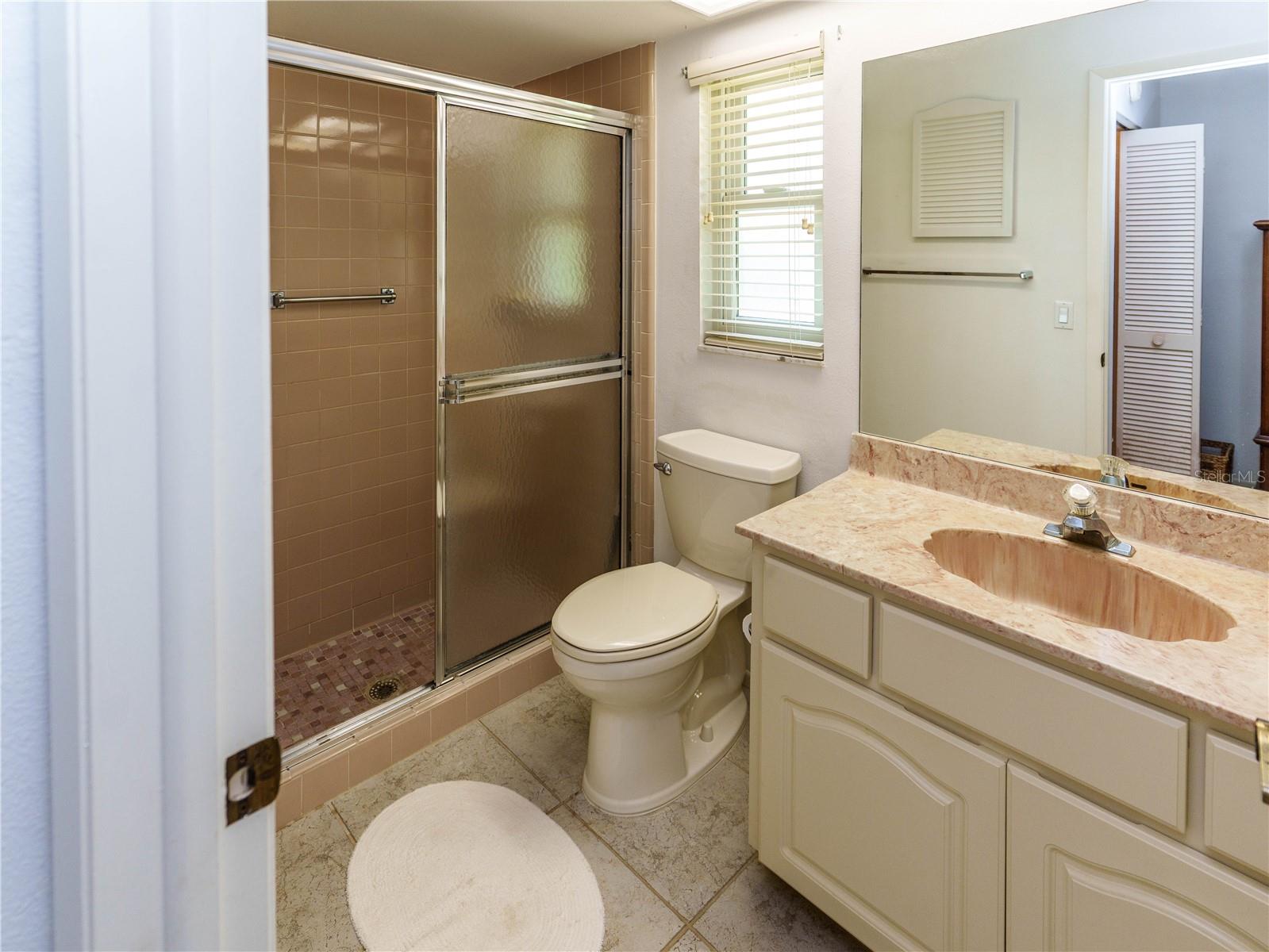 Image 23 of 29 For 8711 Gold Pine Dr