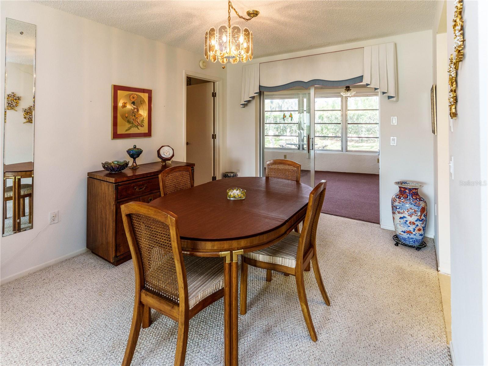 Image 7 of 29 For 8711 Gold Pine Dr