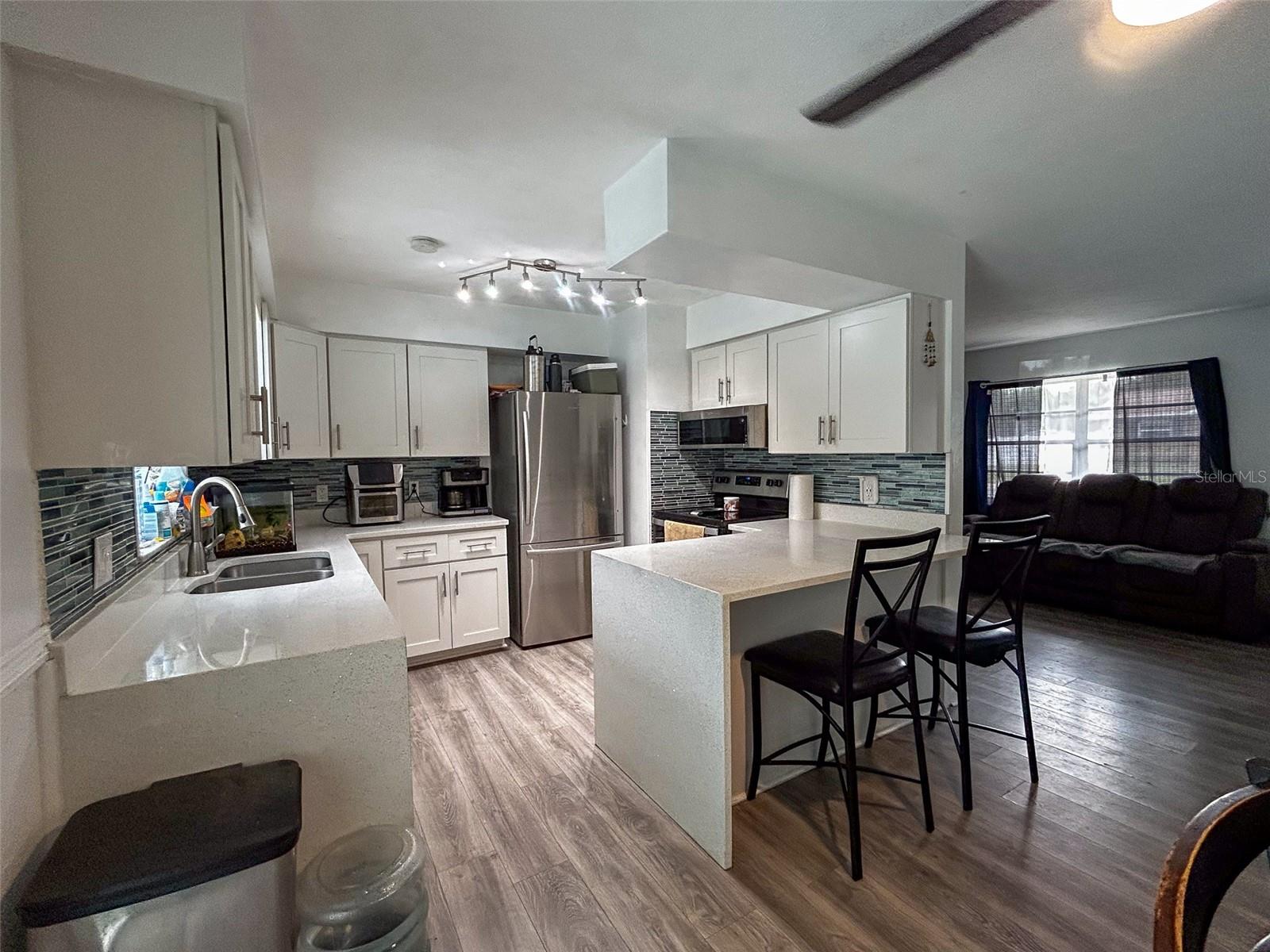 Image 9 of 15 For 39219 5th Avenue