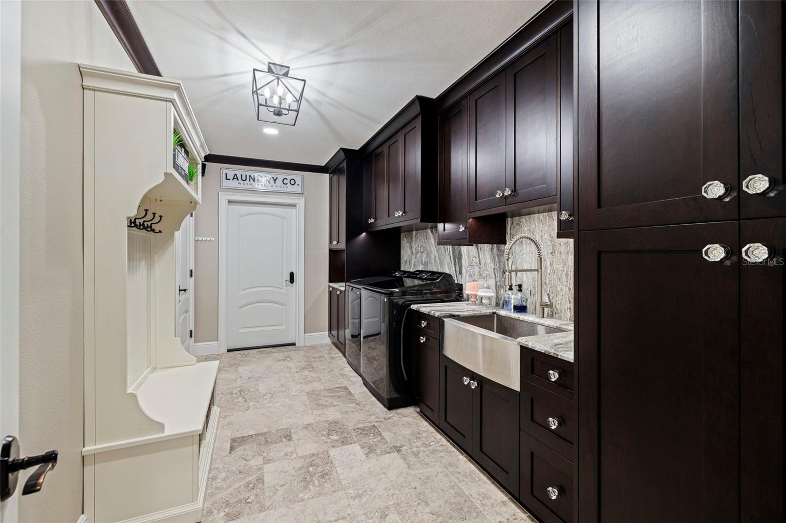 Image 21 of 28 For 2938 Kensington Trace