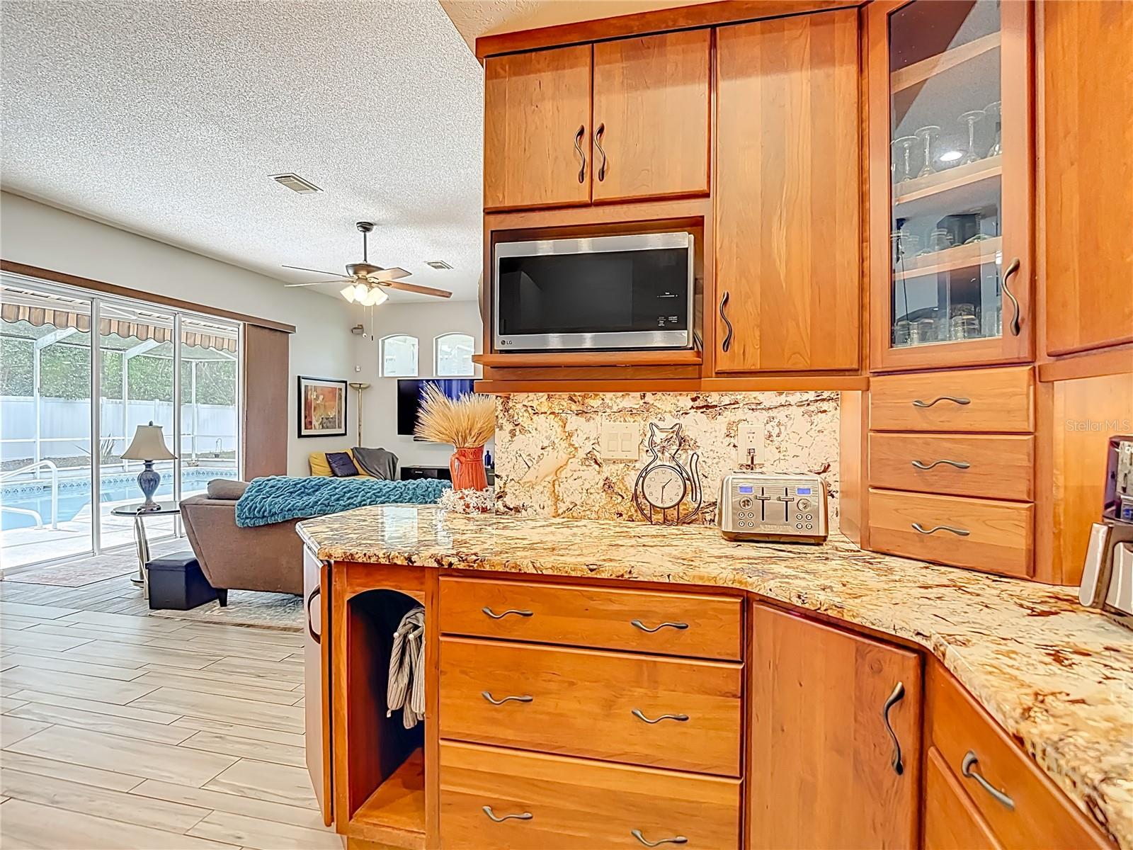 Image 17 of 70 For 2087 Breezy Way