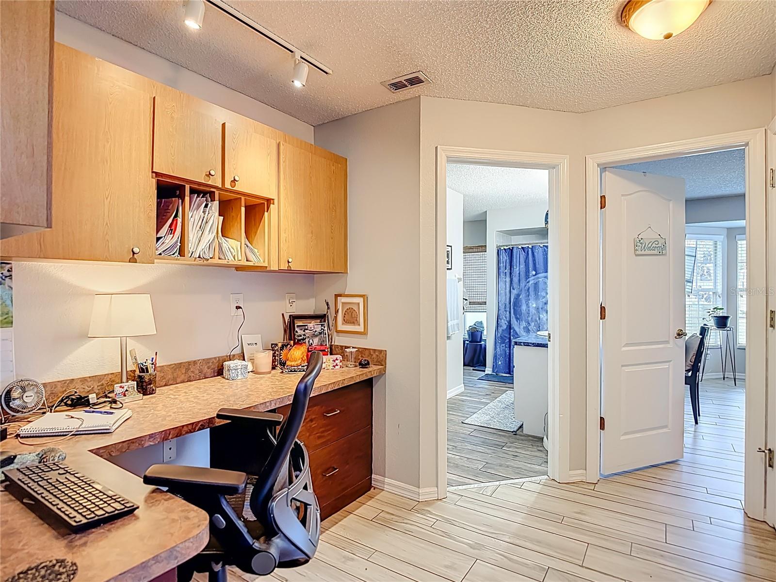 Image 32 of 70 For 2087 Breezy Way