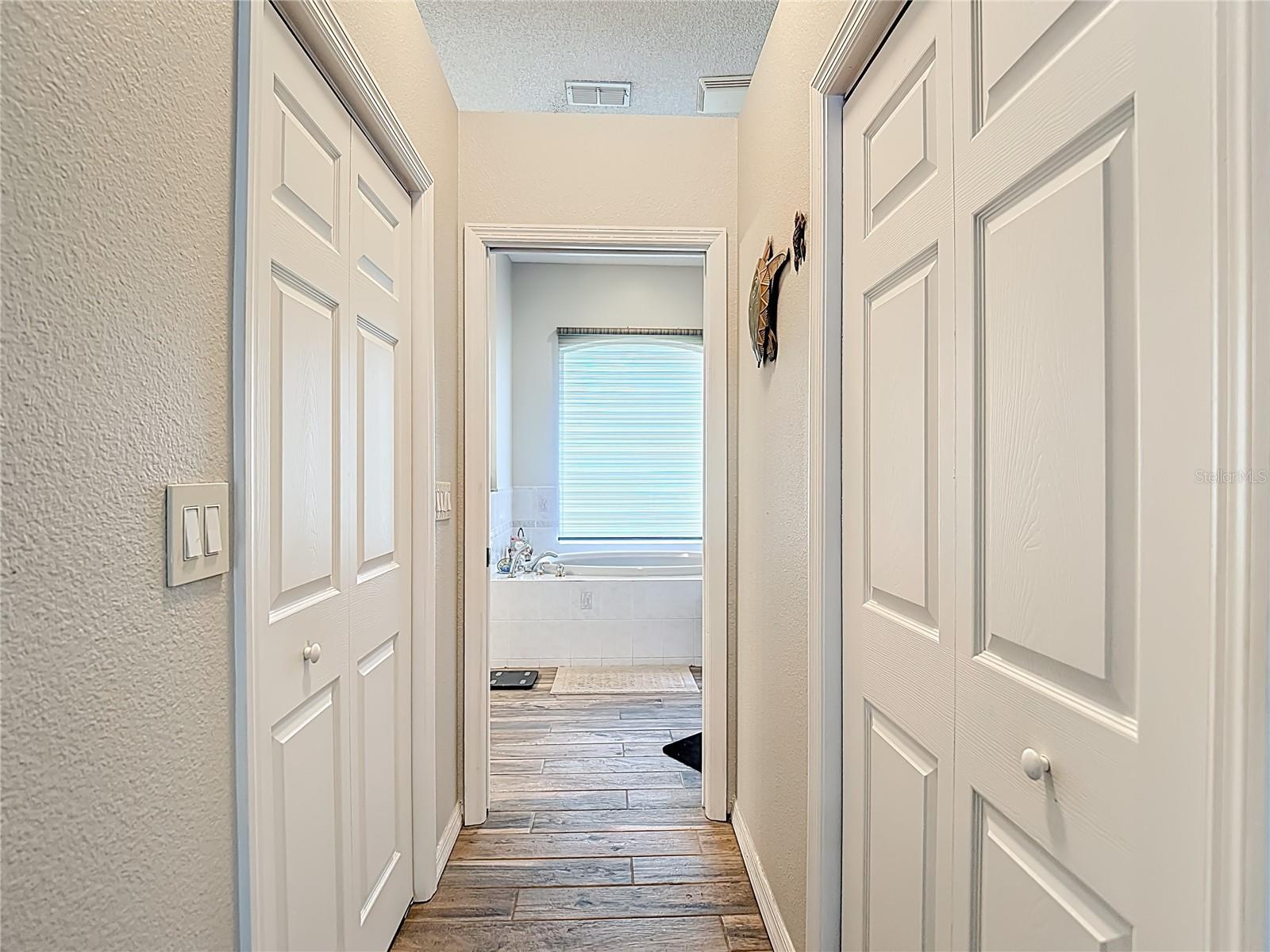 Image 43 of 70 For 2087 Breezy Way