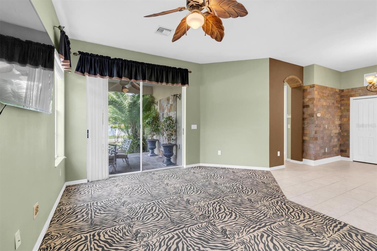 Image 13 of 56 For 3540 Durrance Street