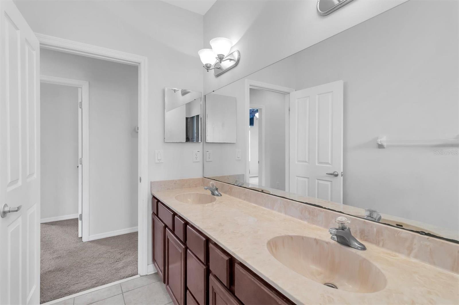 Image 28 of 56 For 3540 Durrance Street