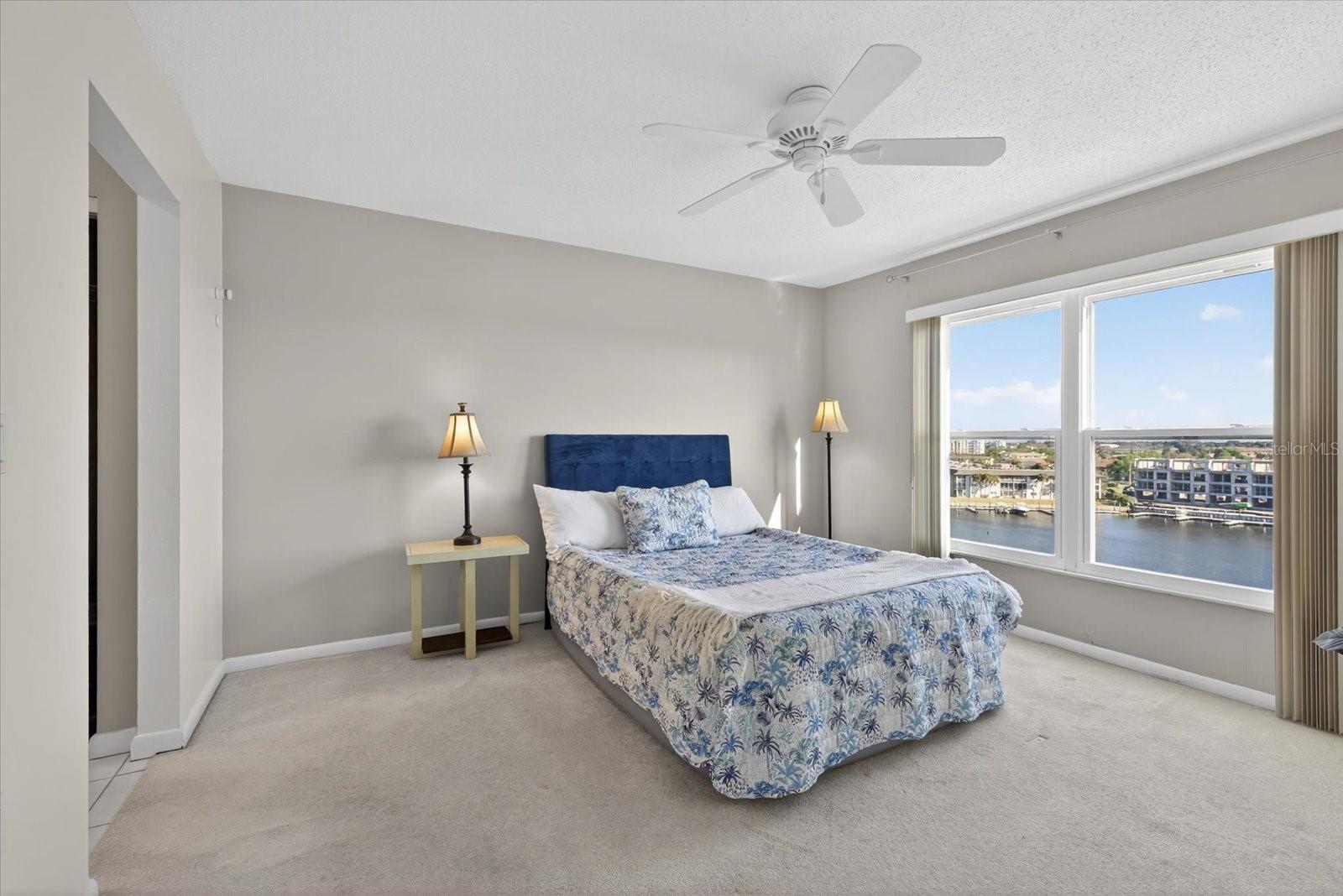 Image 13 of 44 For 4939 Floramar Terrace 710