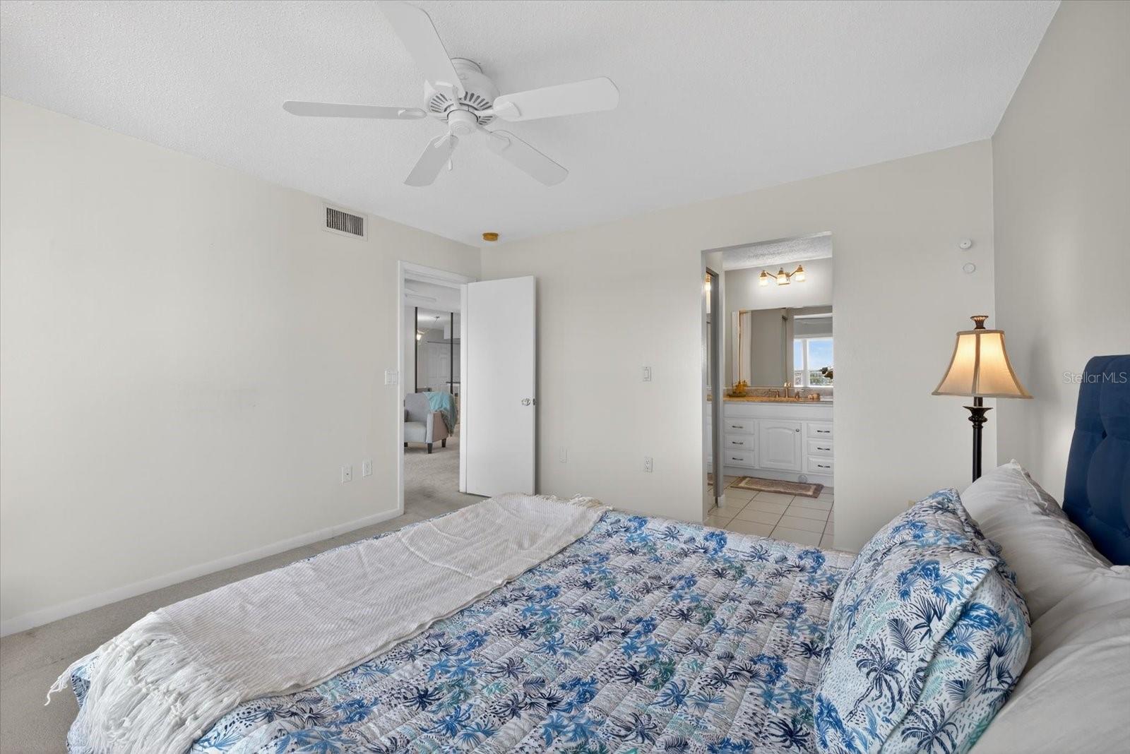 Image 14 of 44 For 4939 Floramar Terrace 710