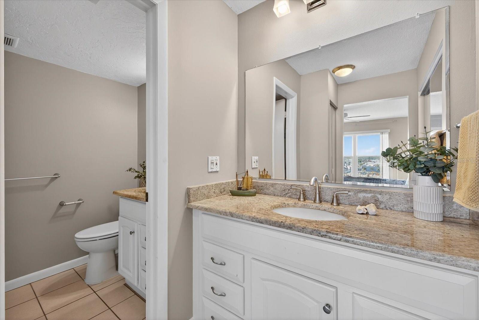 Image 16 of 44 For 4939 Floramar Terrace 710