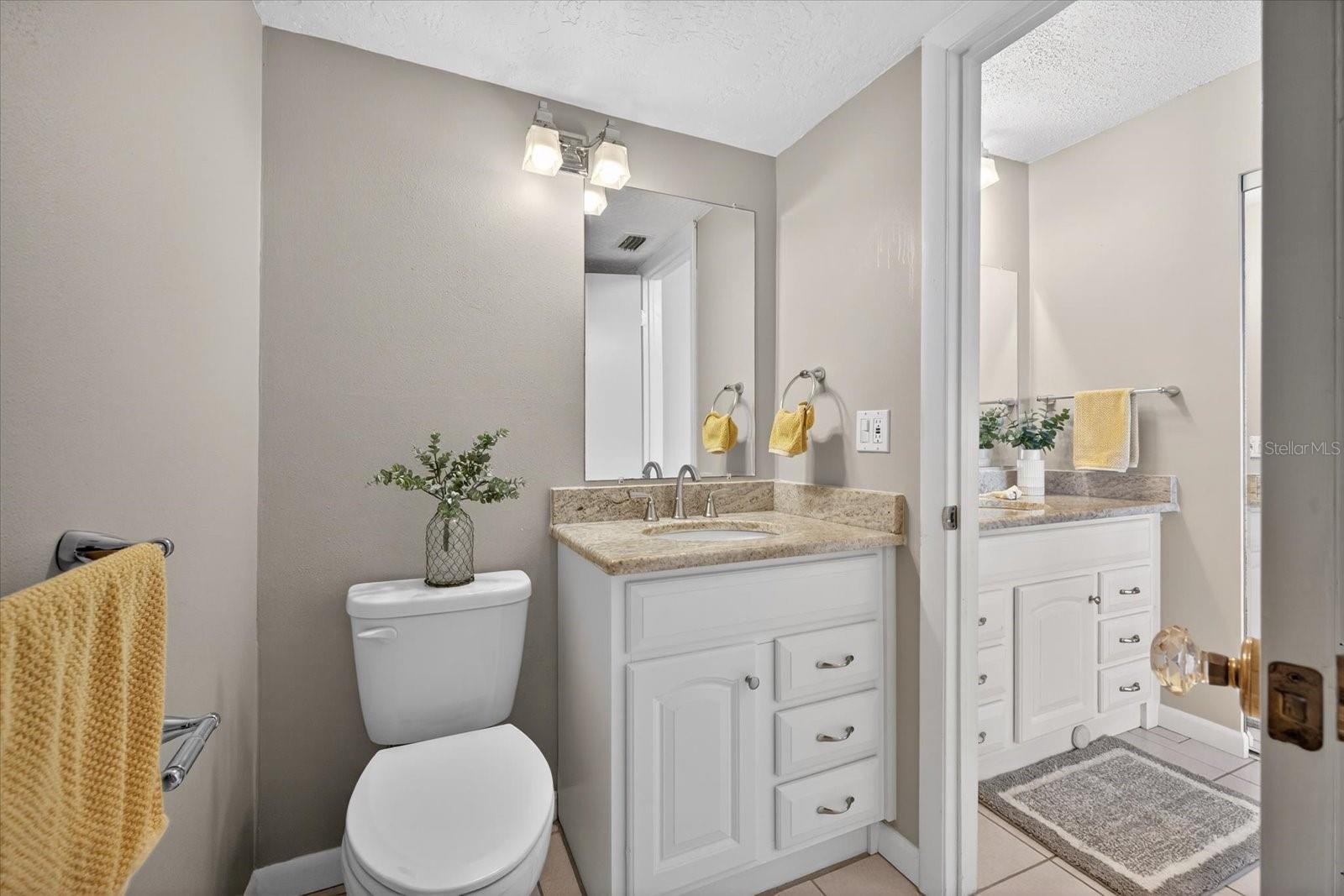 Image 18 of 44 For 4939 Floramar Terrace 710