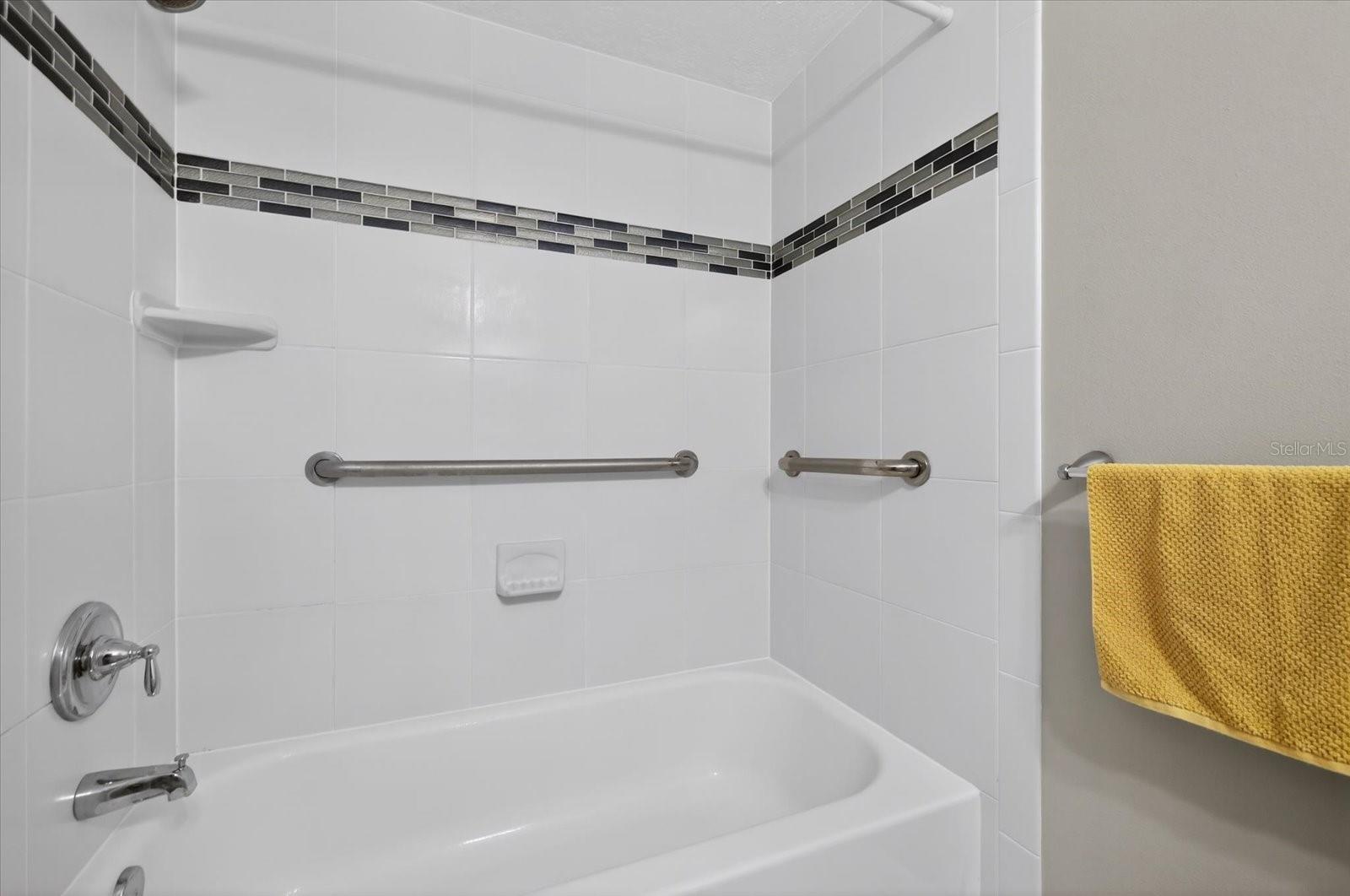 Image 19 of 44 For 4939 Floramar Terrace 710