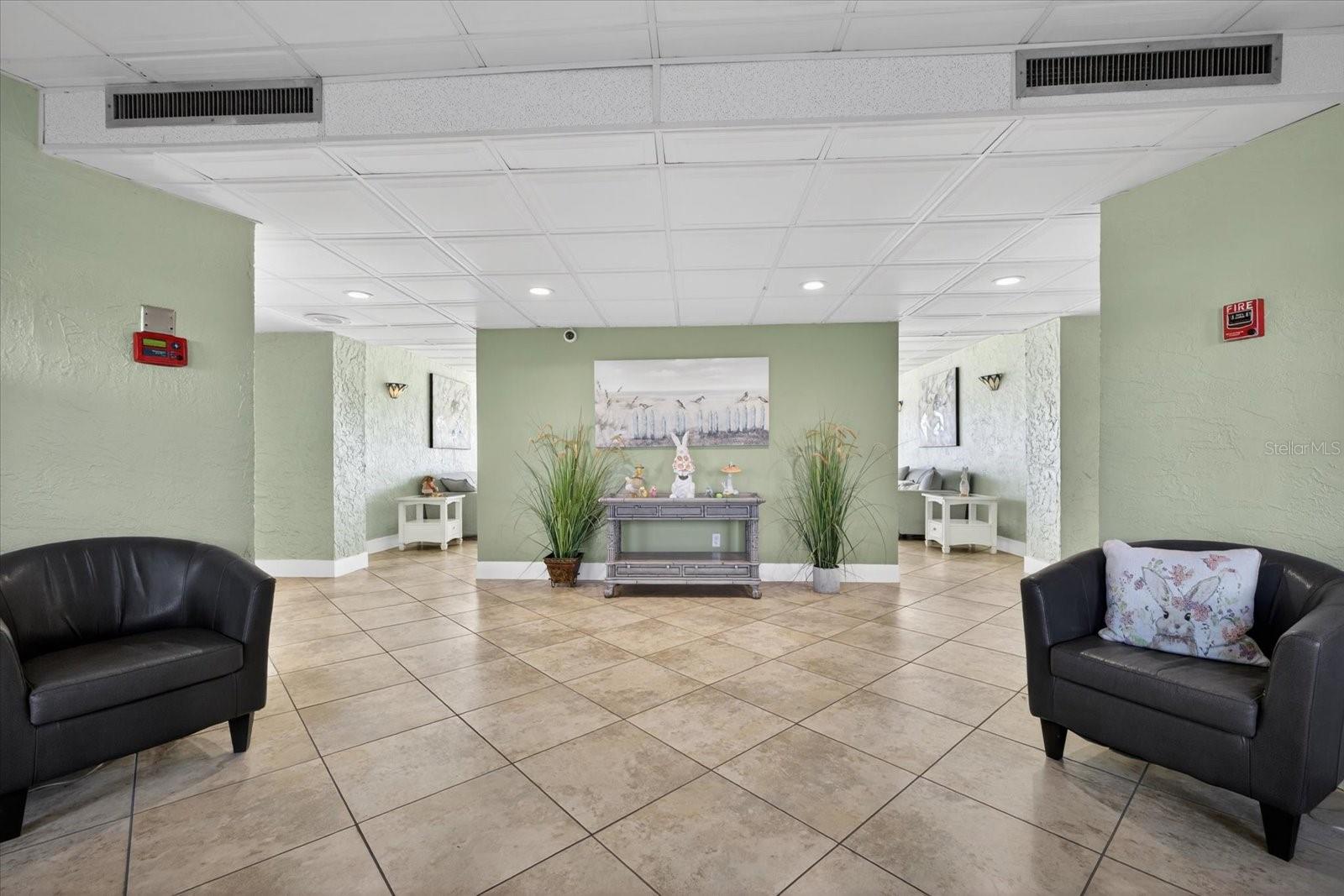 Image 25 of 44 For 4939 Floramar Terrace 710