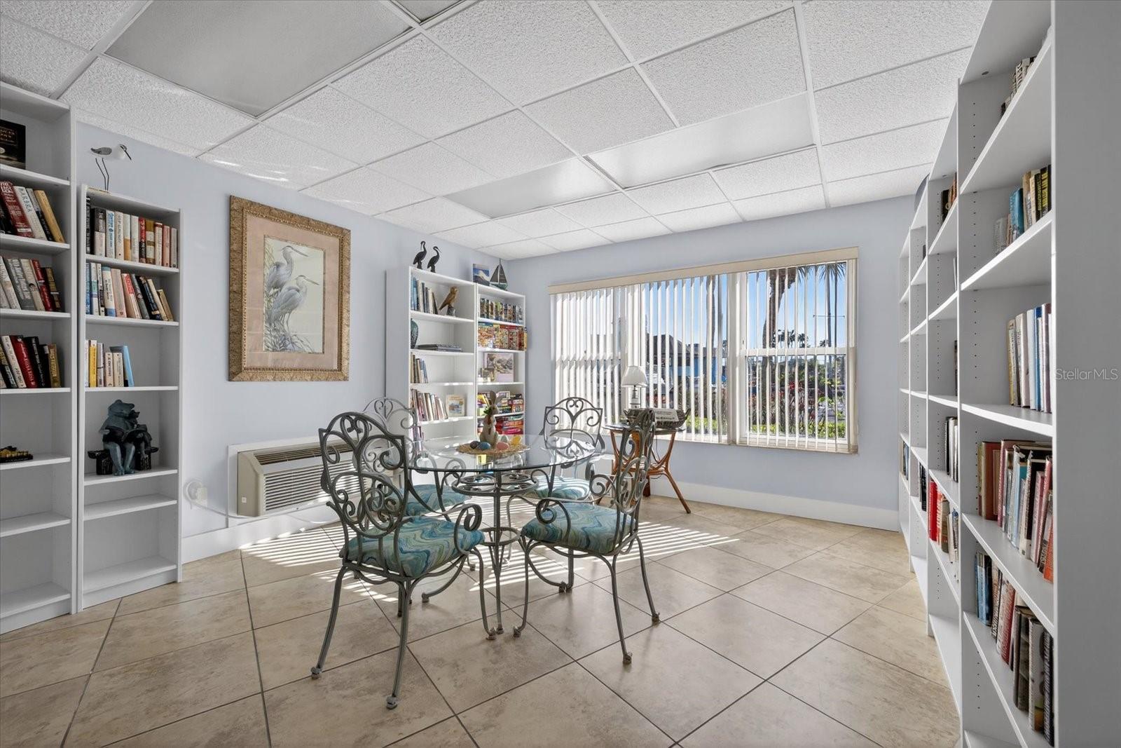 Image 26 of 44 For 4939 Floramar Terrace 710