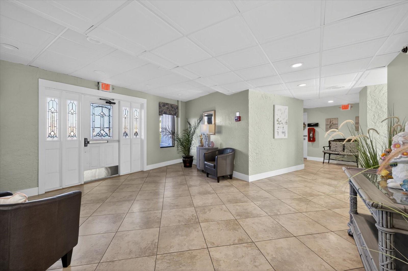 Image 27 of 44 For 4939 Floramar Terrace 710