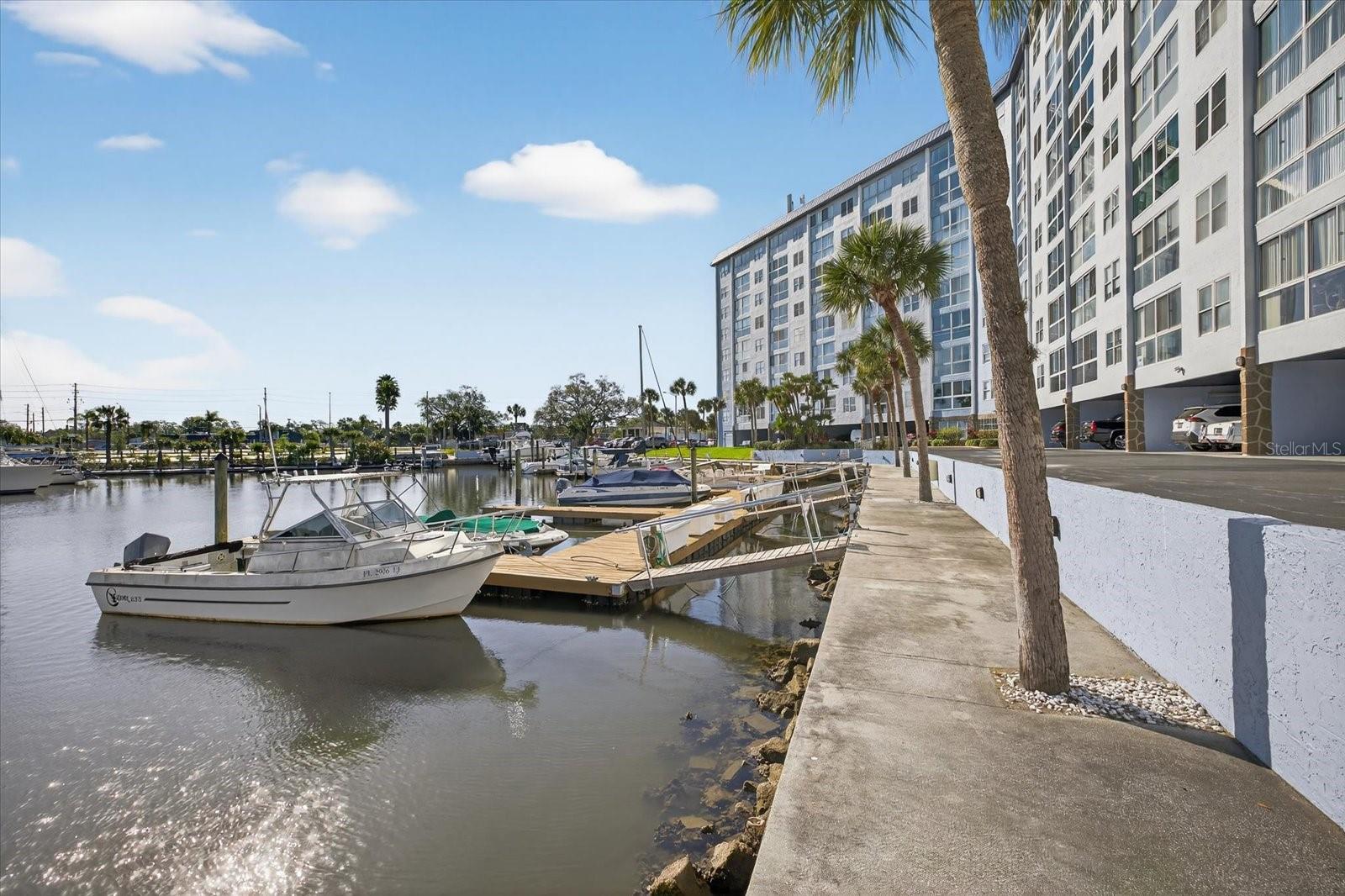 Image 34 of 44 For 4939 Floramar Terrace 710