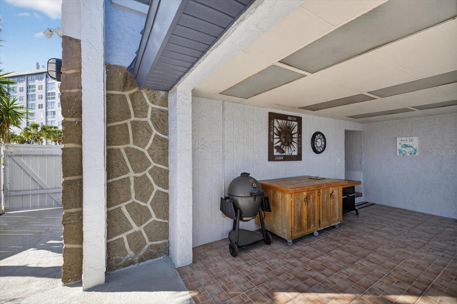 Image 35 of 44 For 4939 Floramar Terrace 710