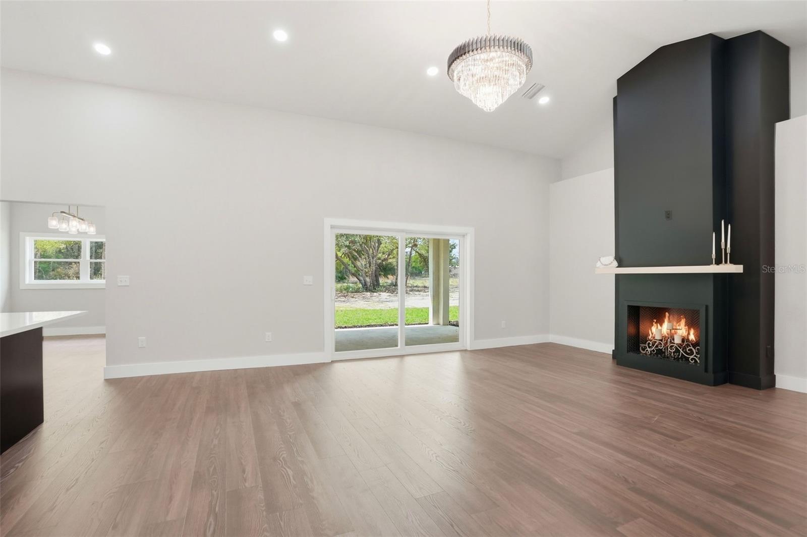 Image 10 of 70 For 34121 August Avenue