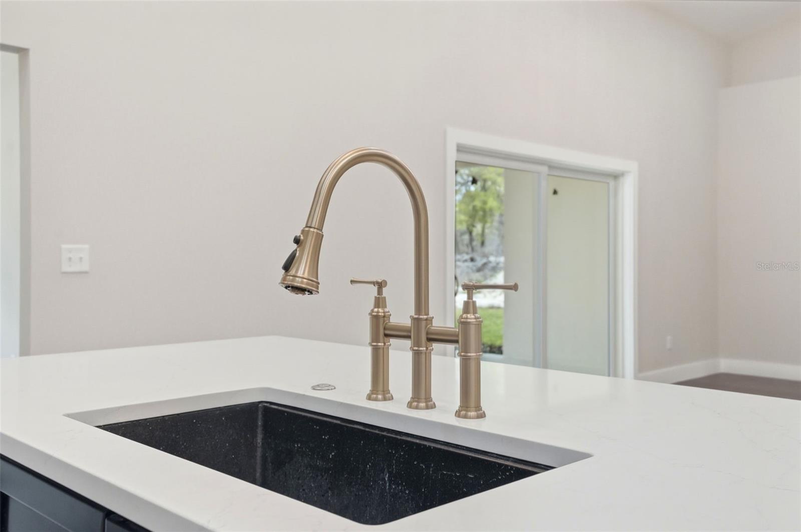 Image 20 of 70 For 34121 August Avenue