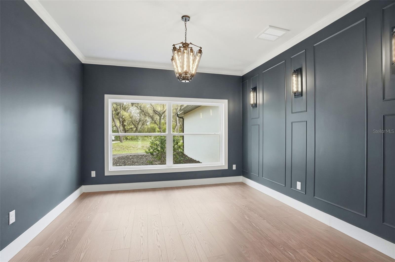 Image 26 of 70 For 34121 August Avenue