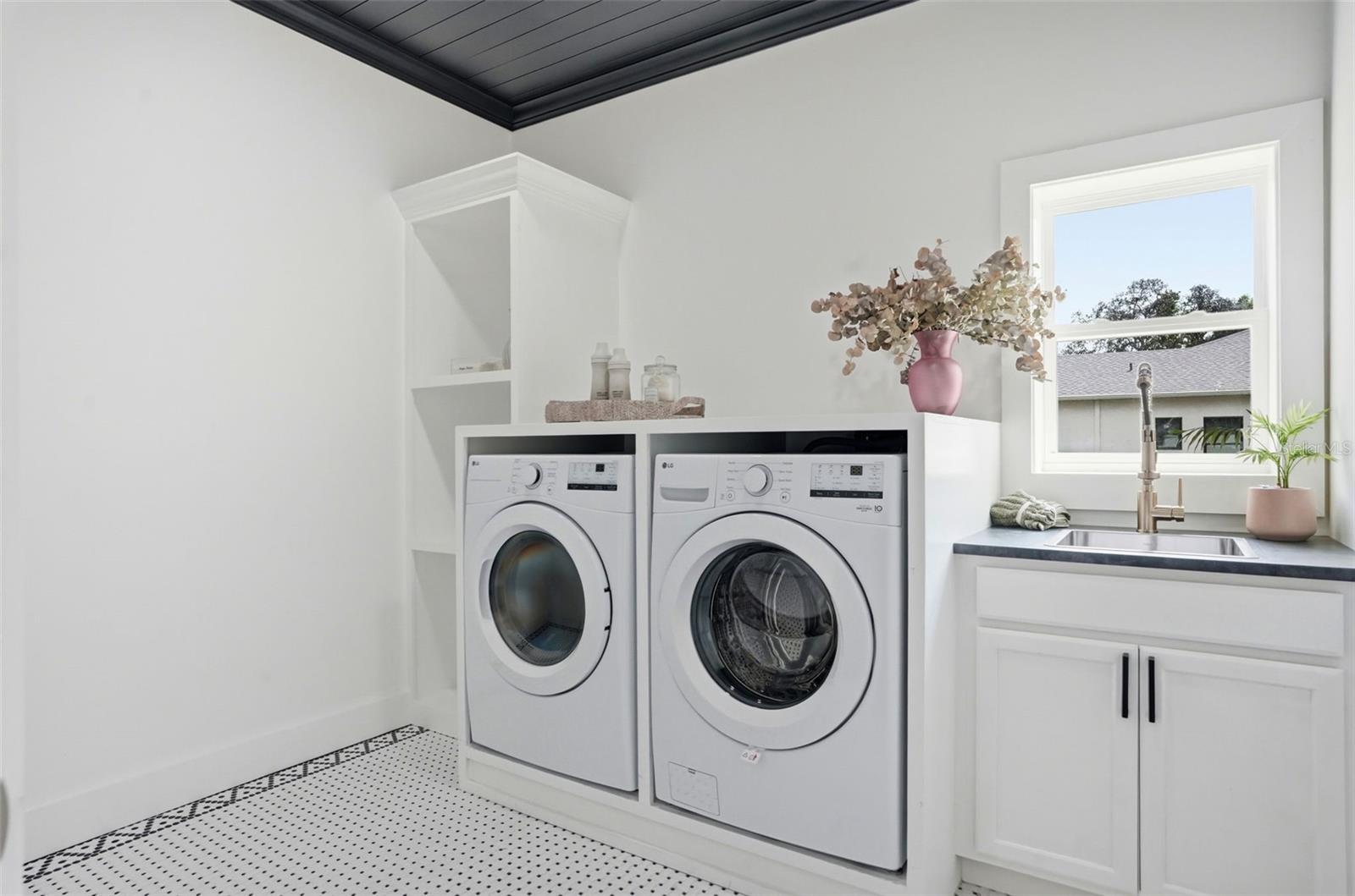 Image 52 of 70 For 34121 August Avenue