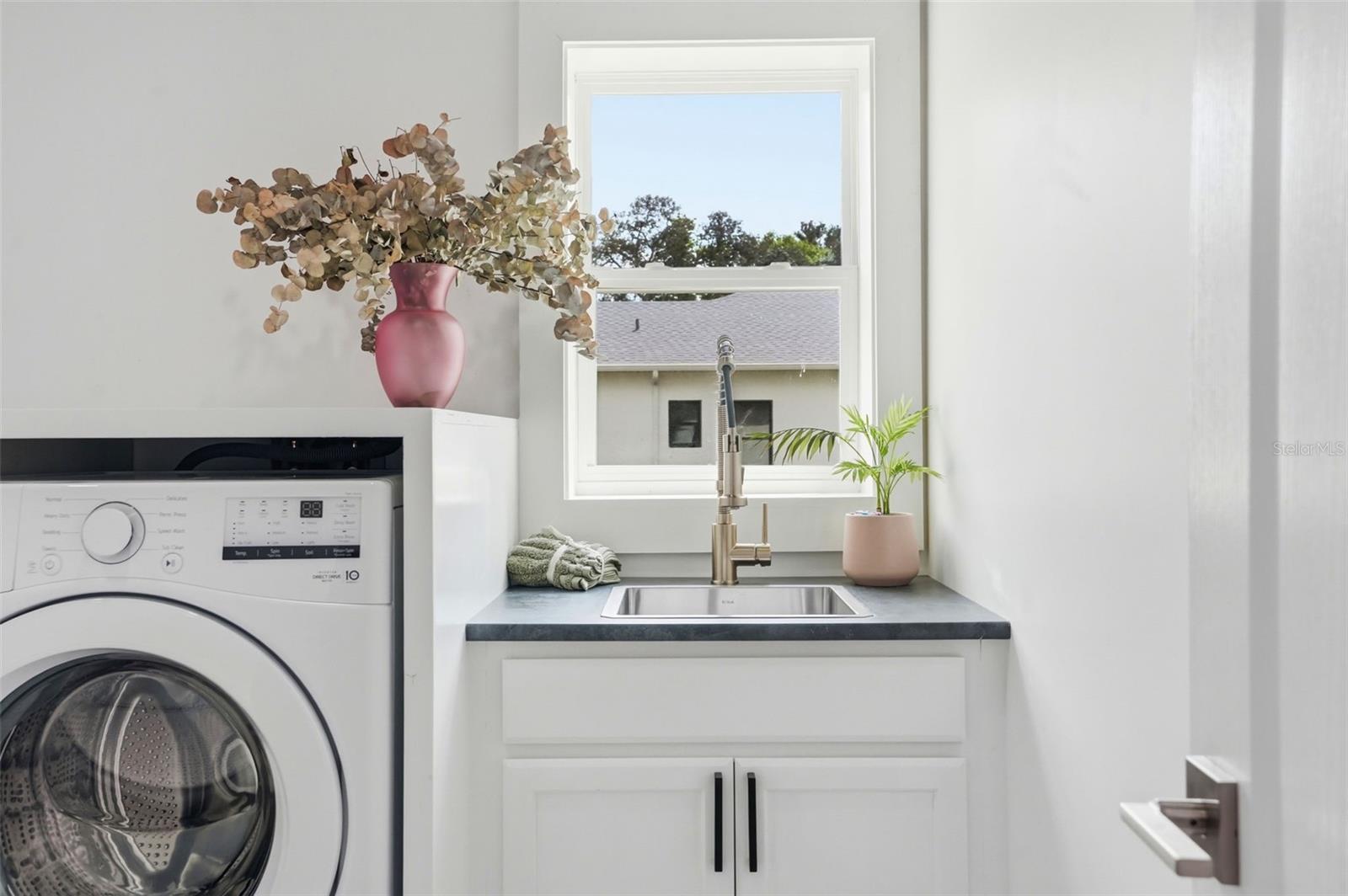 Image 53 of 70 For 34121 August Avenue