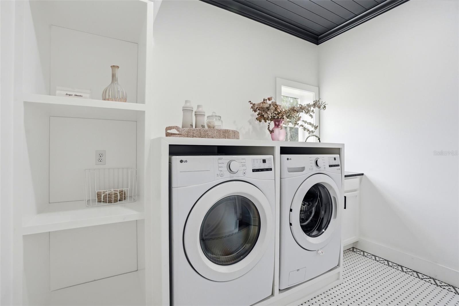 Image 54 of 70 For 34121 August Avenue