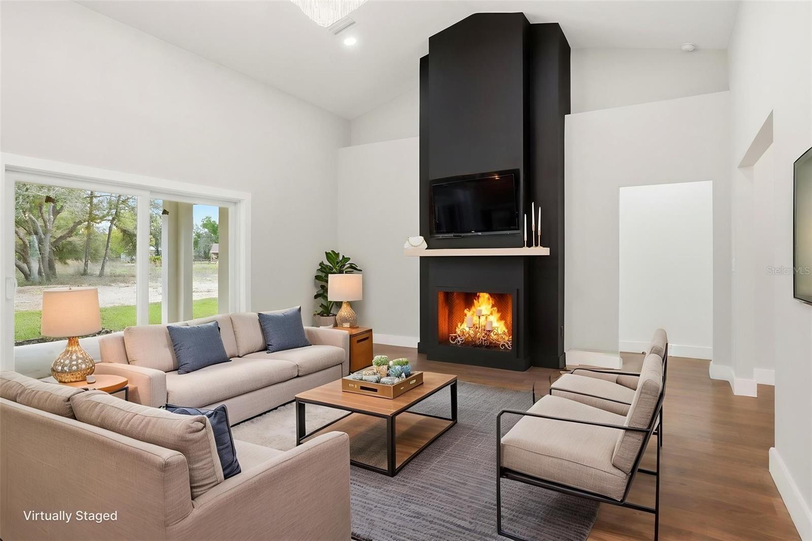 Image 9 of 70 For 34121 August Avenue