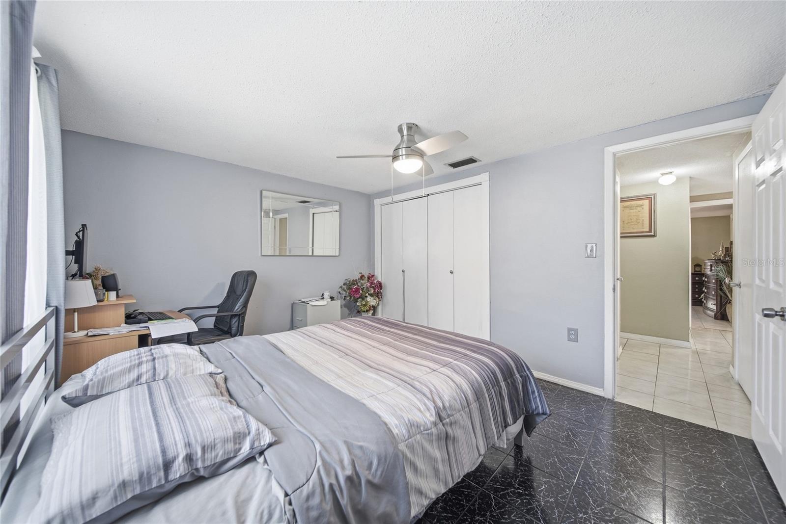 Listing photo id 20 for 7140 Rockwood Drive