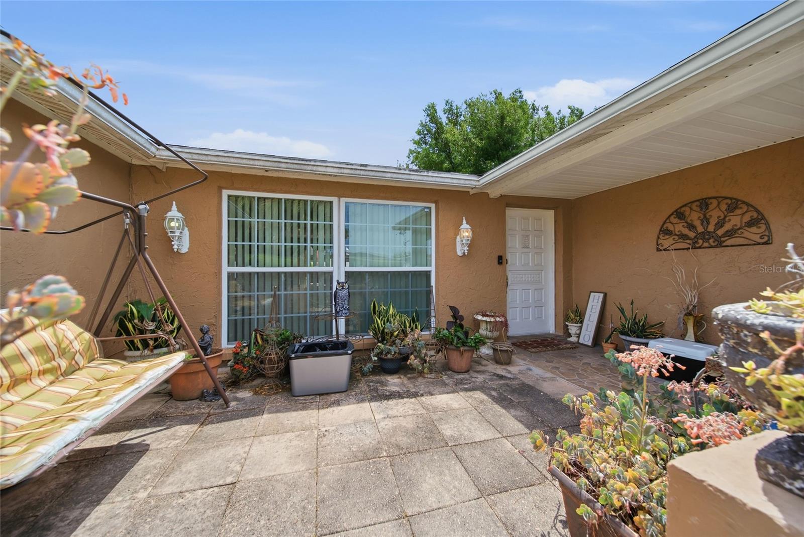 Listing photo id 21 for 7140 Rockwood Drive