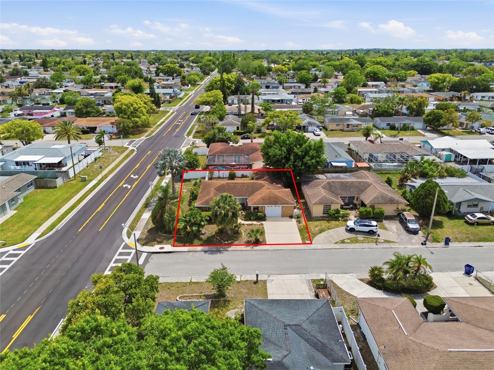 Listing photo id 26 for 7140 Rockwood Drive