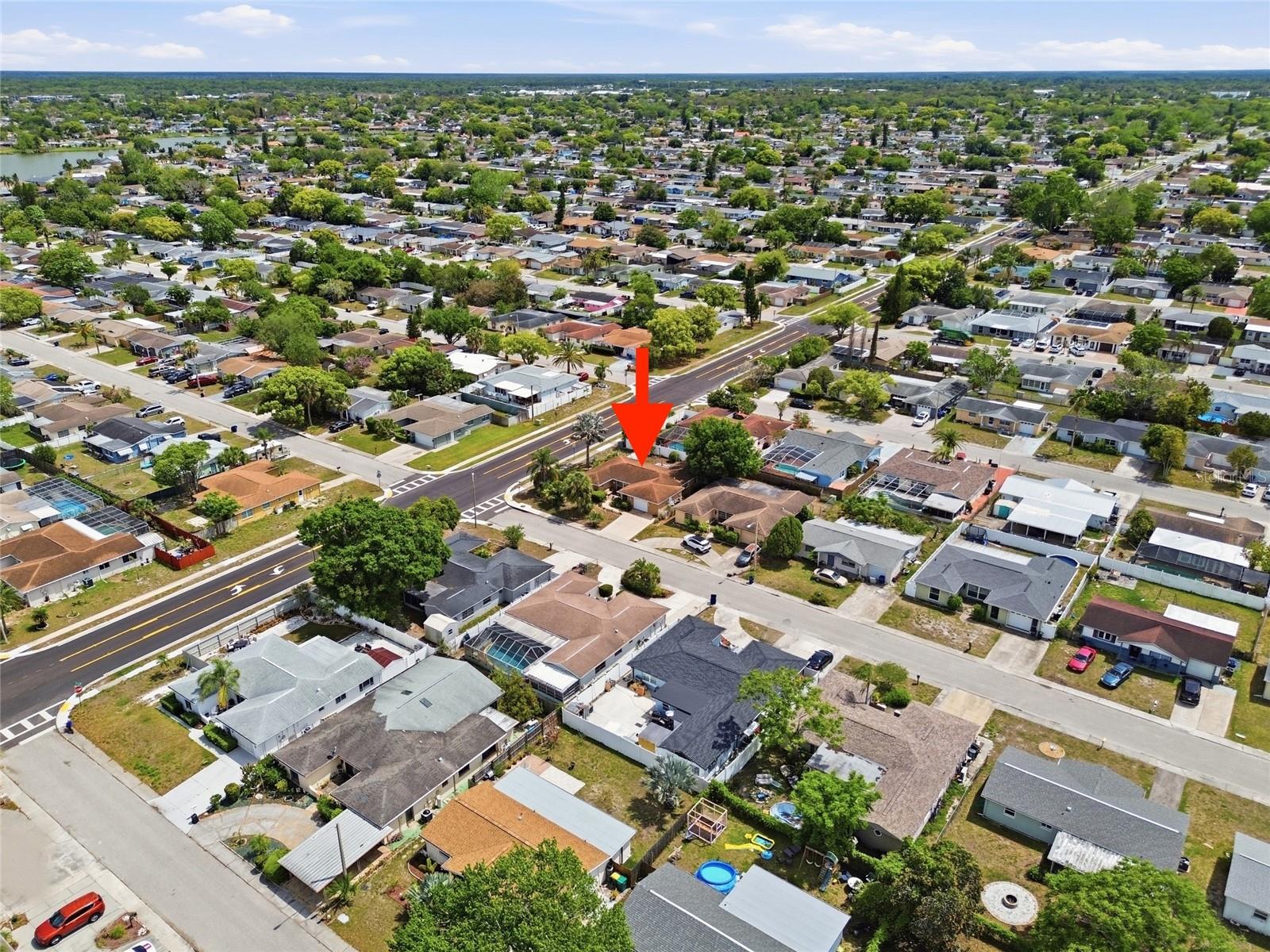 Listing photo id 27 for 7140 Rockwood Drive