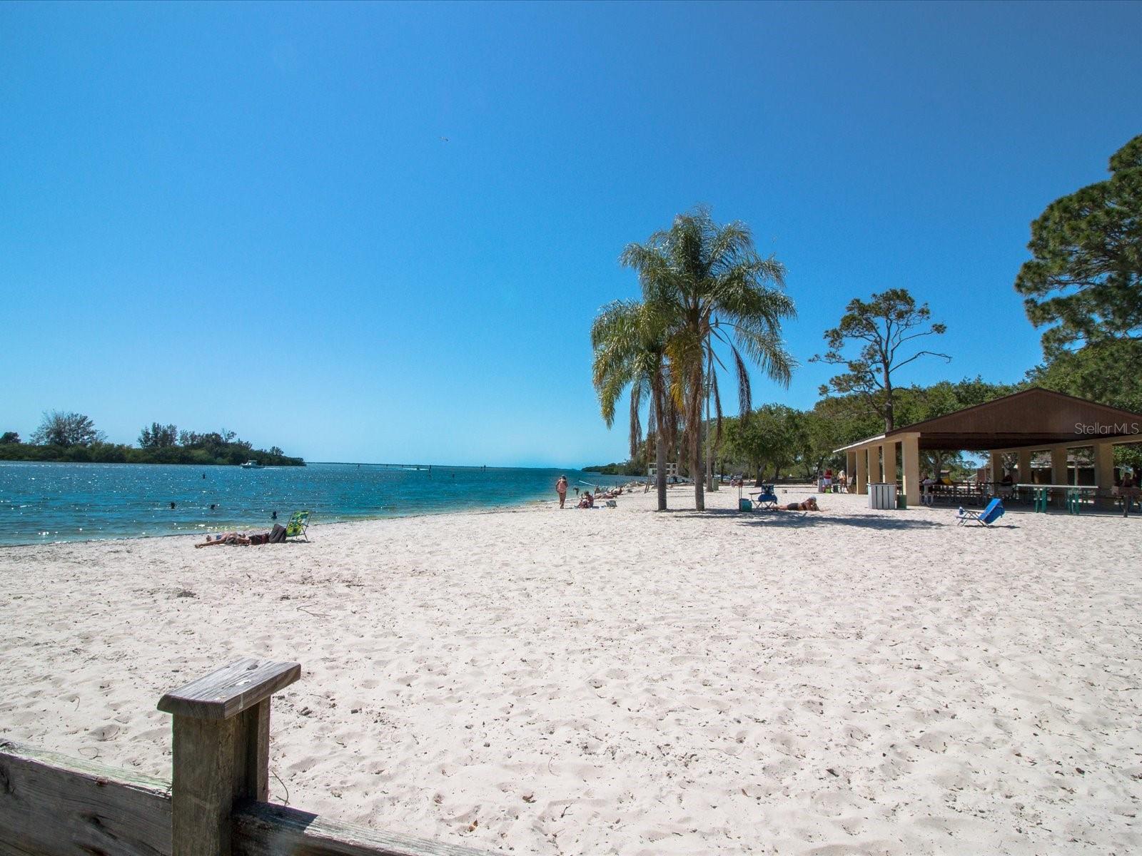 Image 54 of 83 For 2126 Parrot Fish Drive