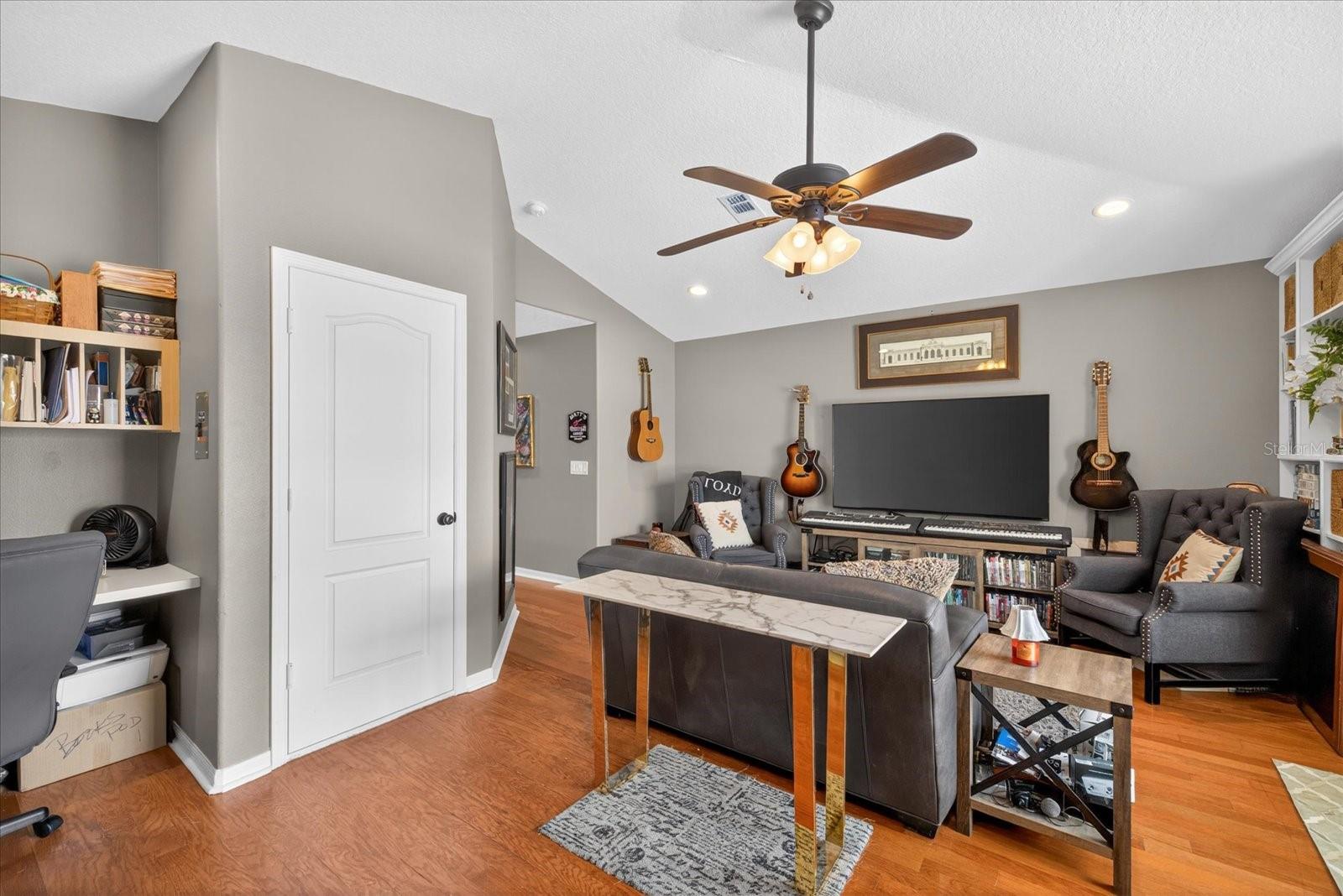 Image 44 of 83 For 2638 Jays Nest Lane