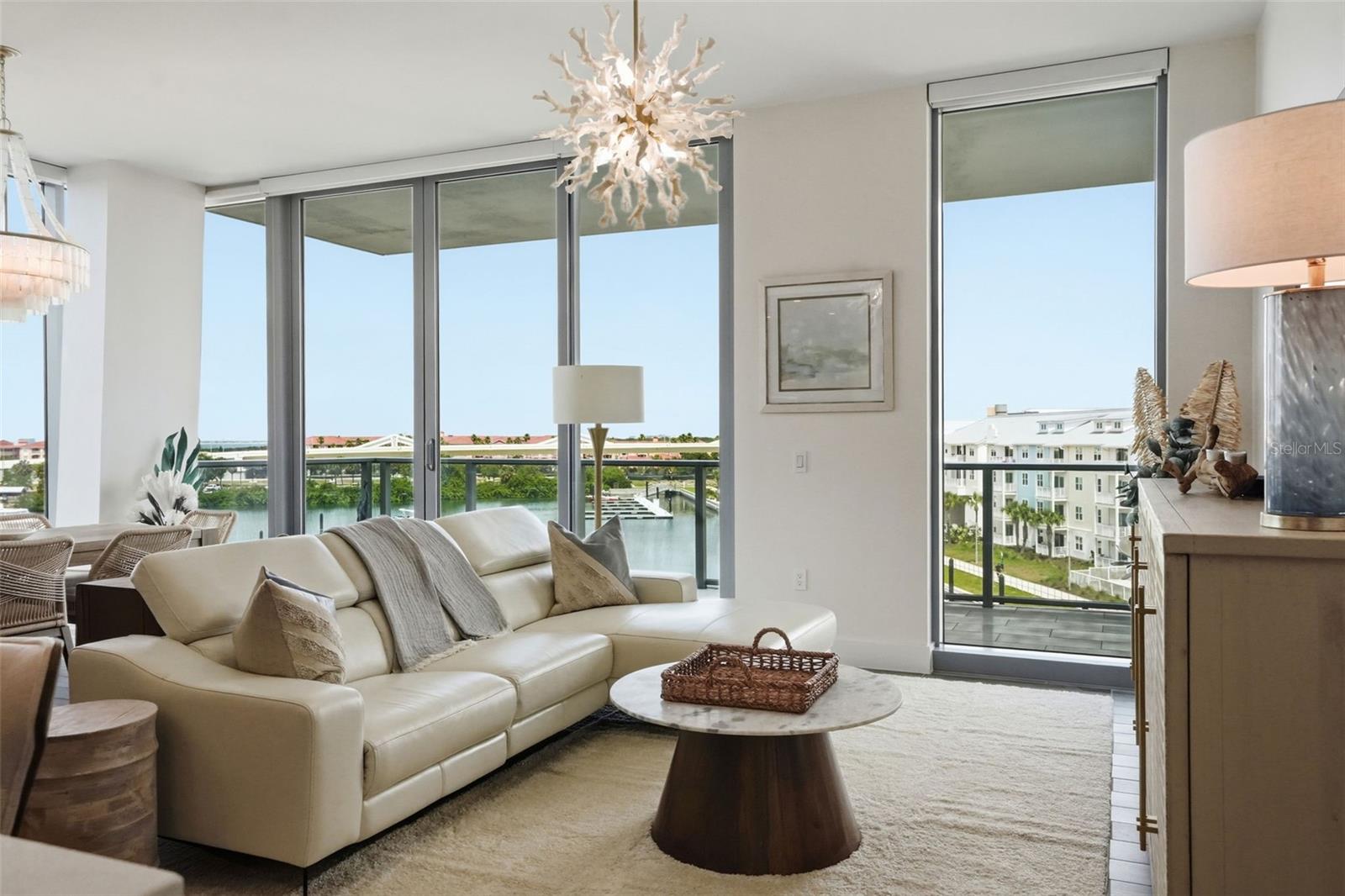 Image 15 of 96 For 5120 Marina Way 4408