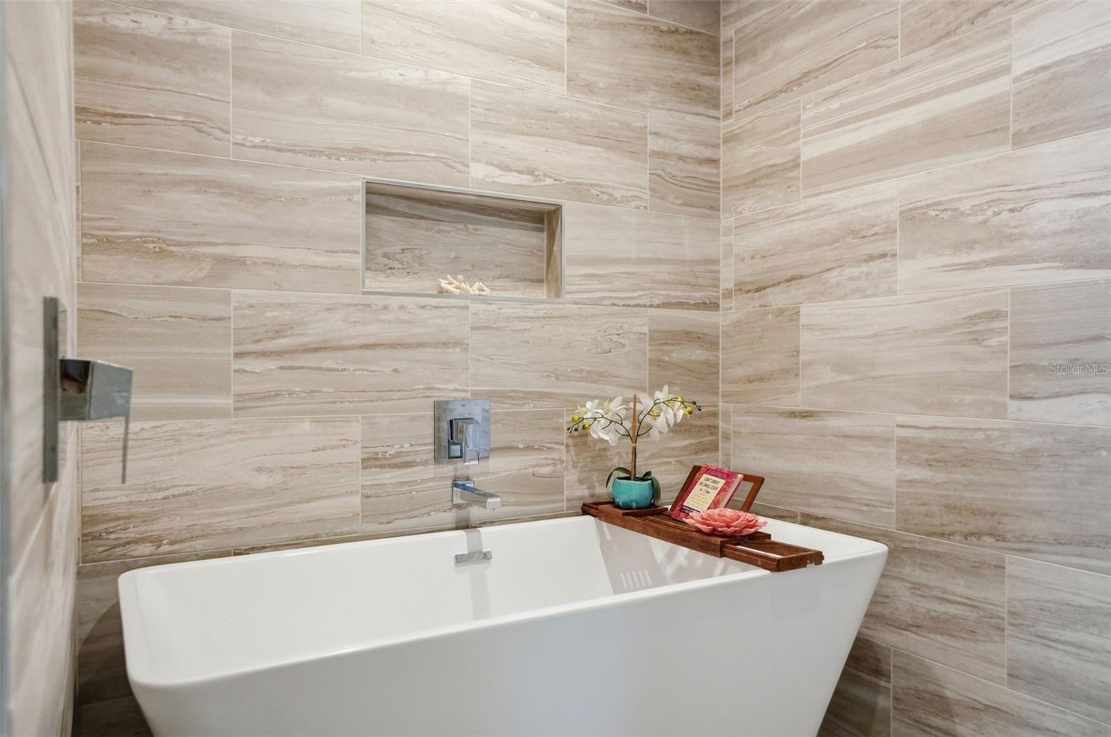 Image 45 of 96 For 5120 Marina Way 4408