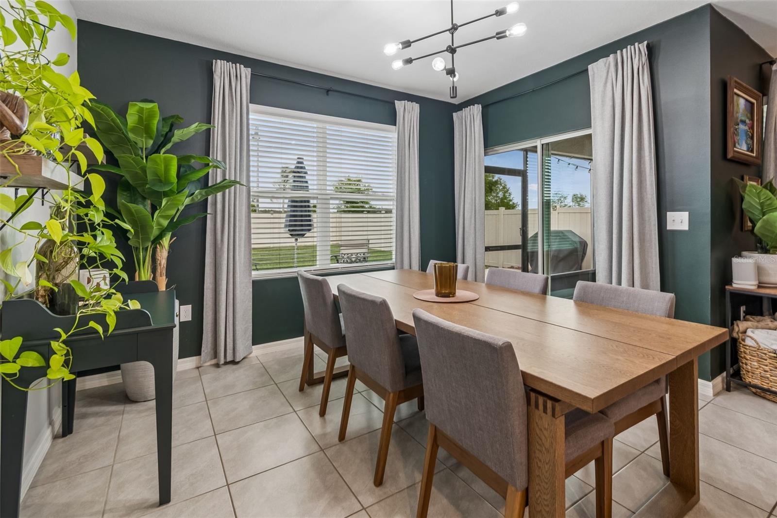 Image 11 of 41 For 3012 Pink Peacock Lane